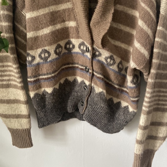 Samband of Iceland - Picture 2 of 6